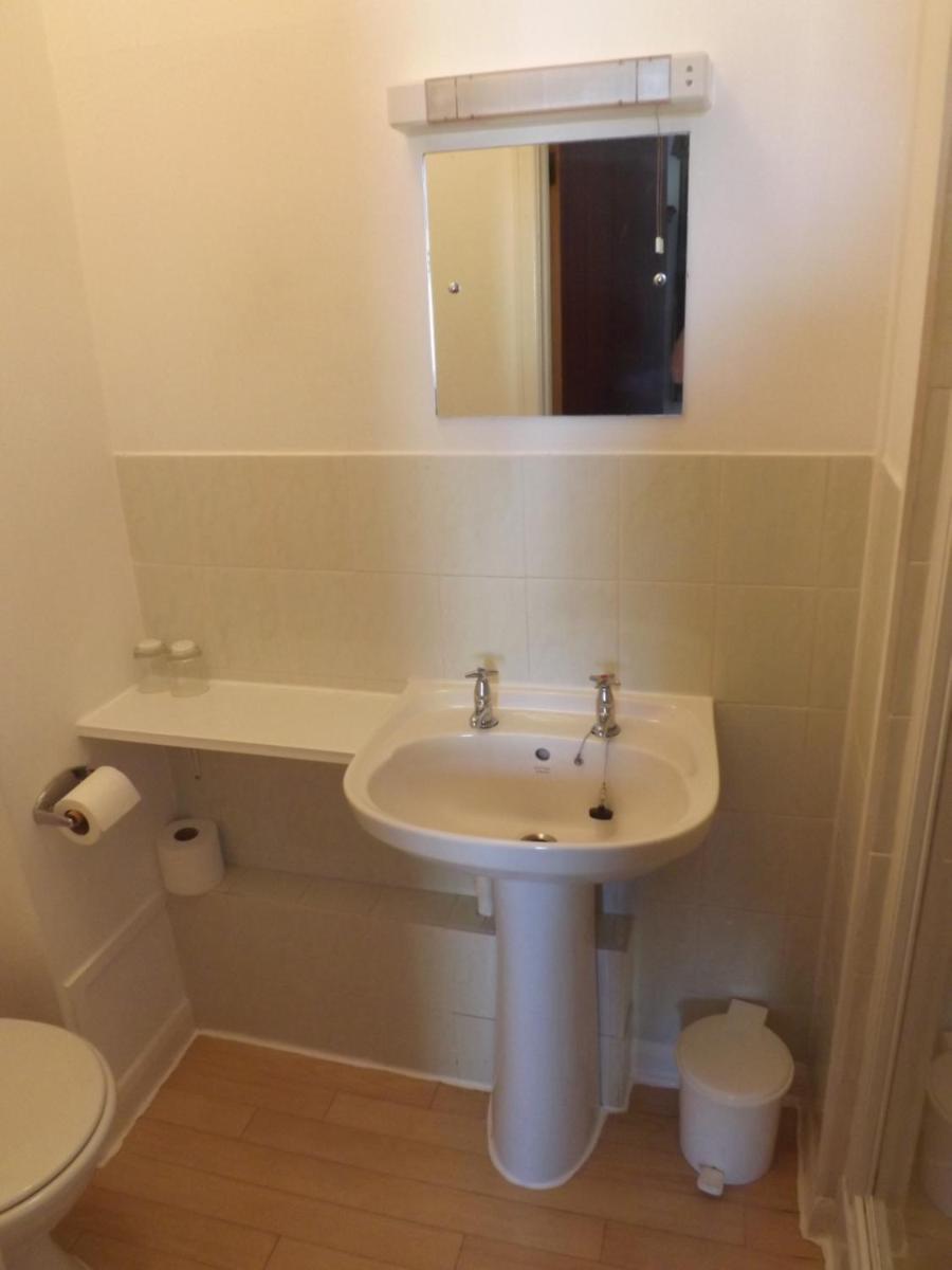 Ashleigh House - Hizvo