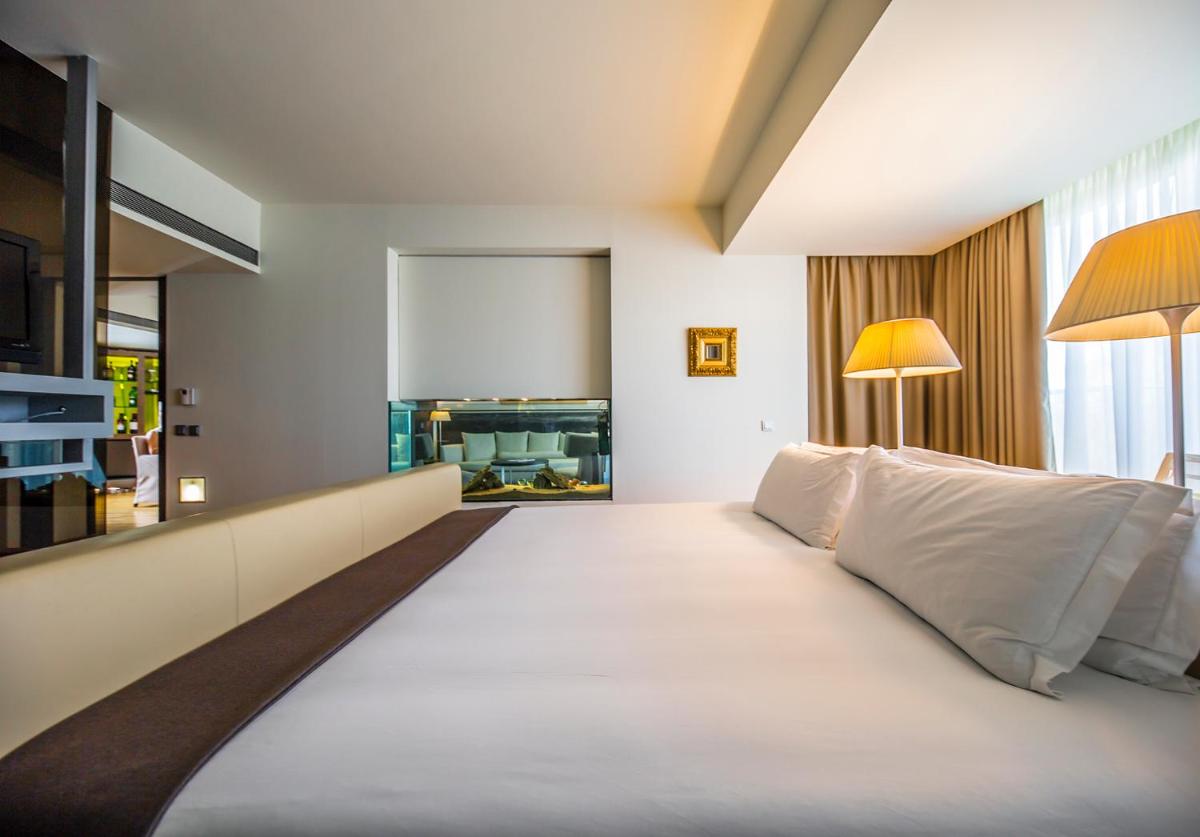 Hotel Nikopolis - Housity