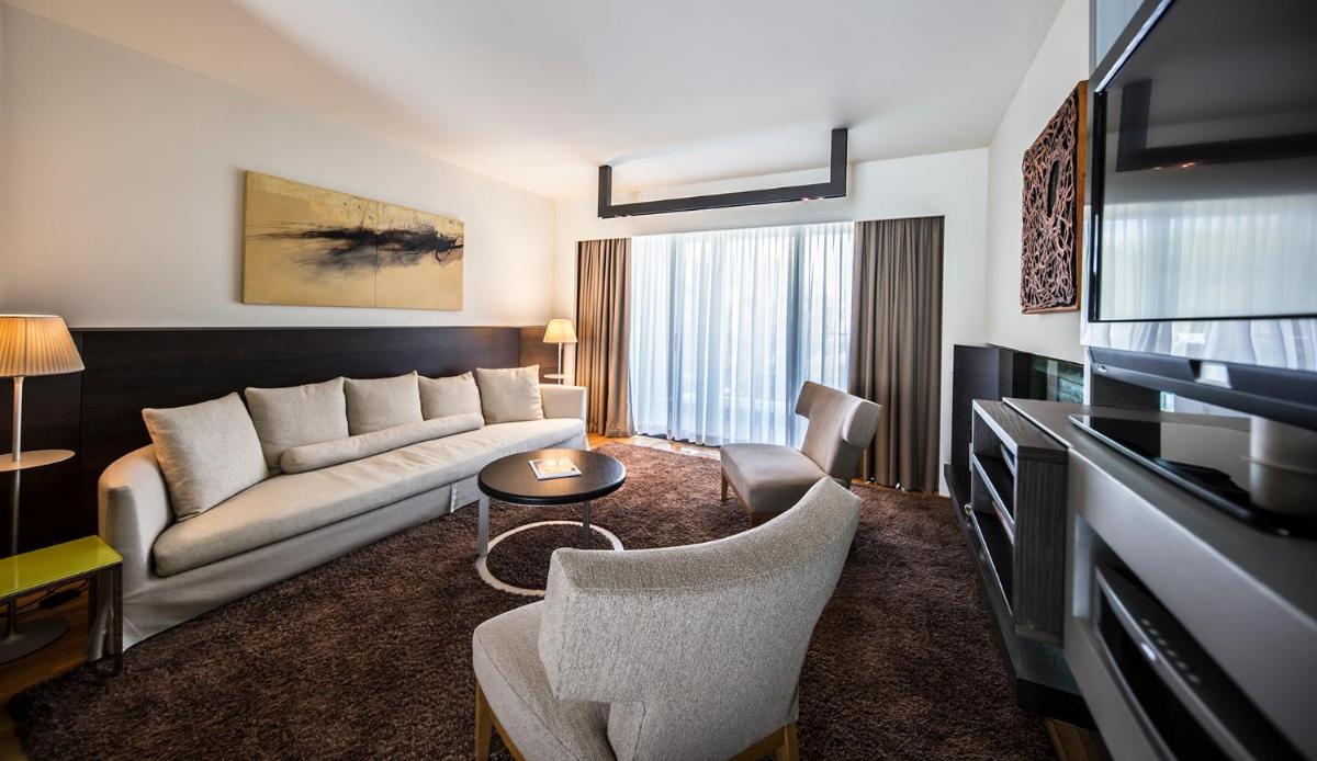 Hotel Nikopolis - Housity