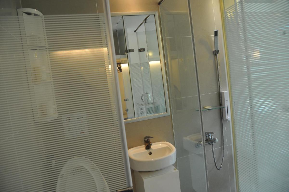 Great Family Hotel - Housity