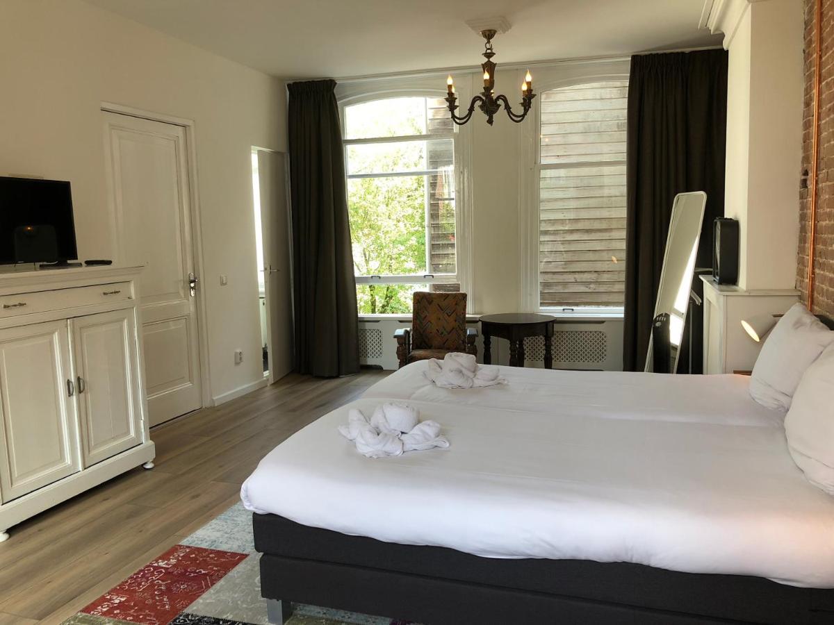 Nine-T-Teen Bed and Boutique - Housity