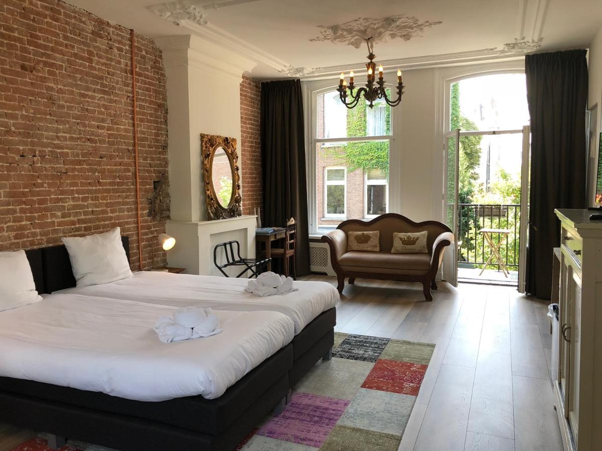 Nine-T-Teen Bed and Boutique - Housity