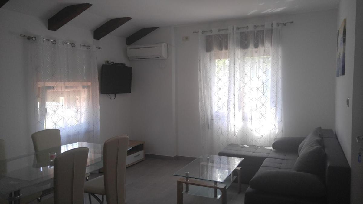 Apartmani Roberta - Housity