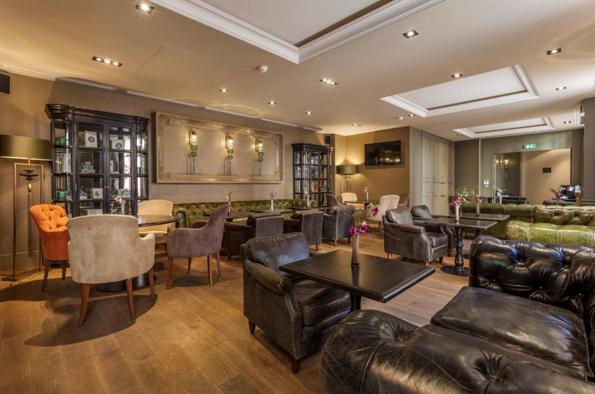 Coin salon dans l'établissement La Cour des Consuls Hotel & Spa Toulouse - MGallery Collection