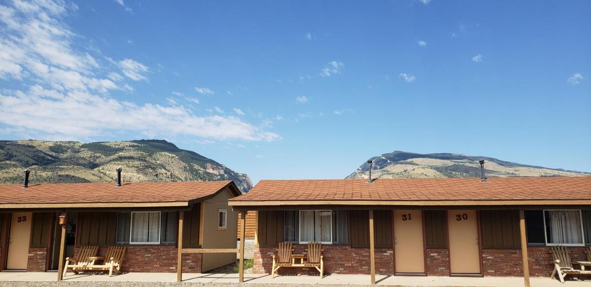 Big Bear Motel - Housity