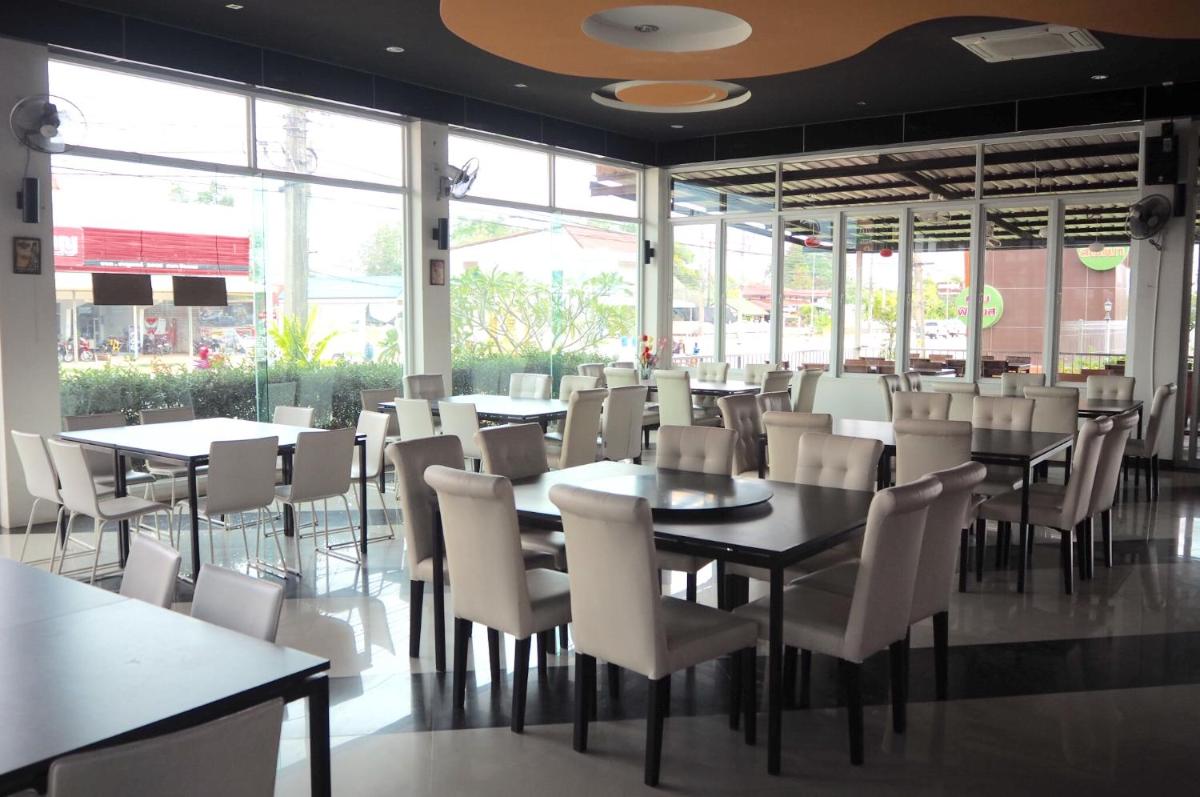 BK Place Hotel - Housity