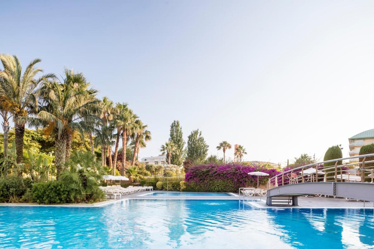 Piscina en o cerca de AQUA Hotel Onabrava & Spa 4*Sup