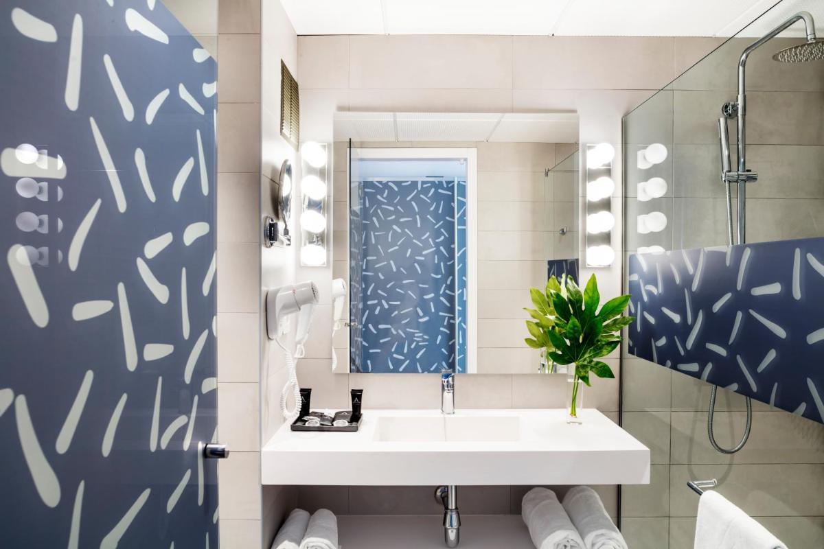 Un baño de AQUA Hotel Onabrava & Spa 4*Sup