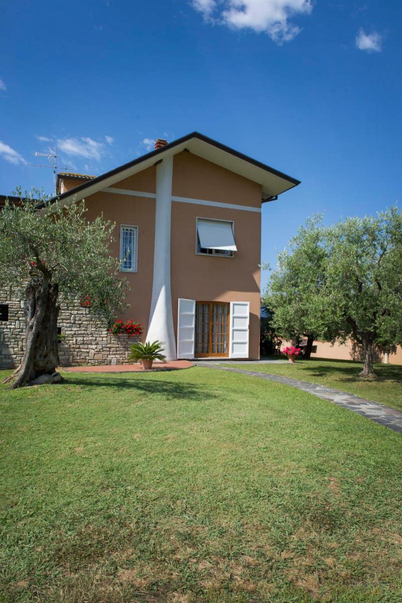Nel Giardino Degli Ulivi - Housity