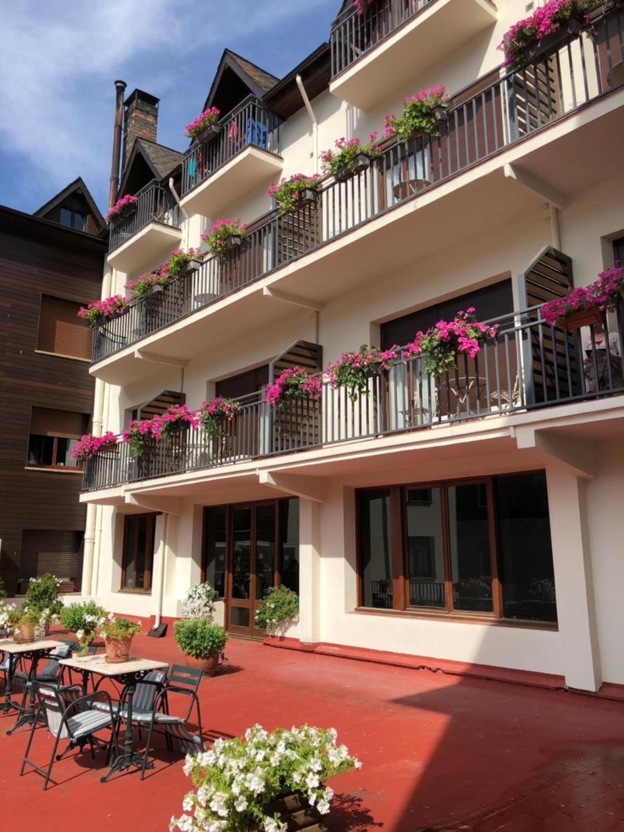 Un balcón o terraza de Hotel Restaurant Pessets & SPA