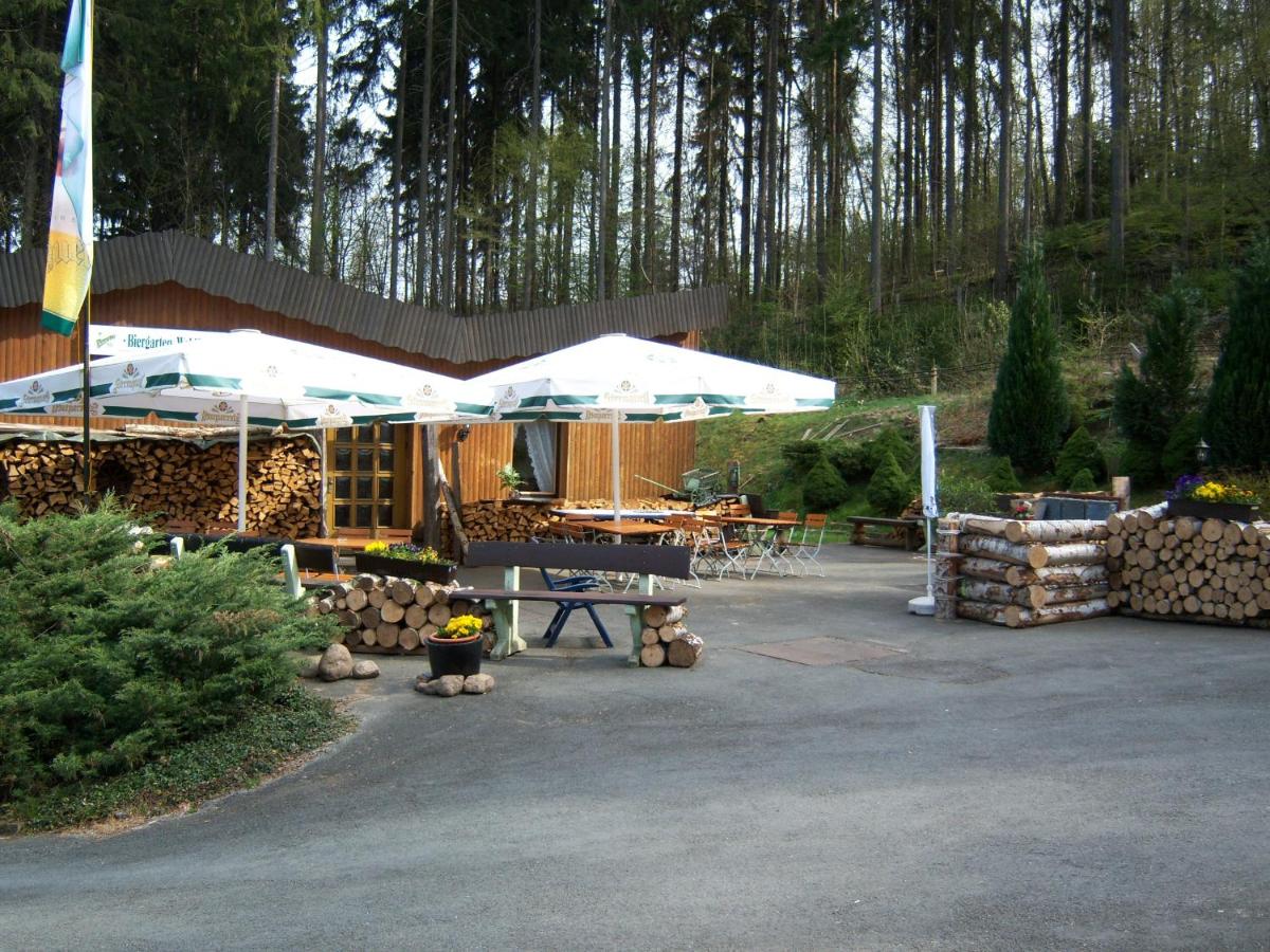 Hotel Waldfrieden - Housity