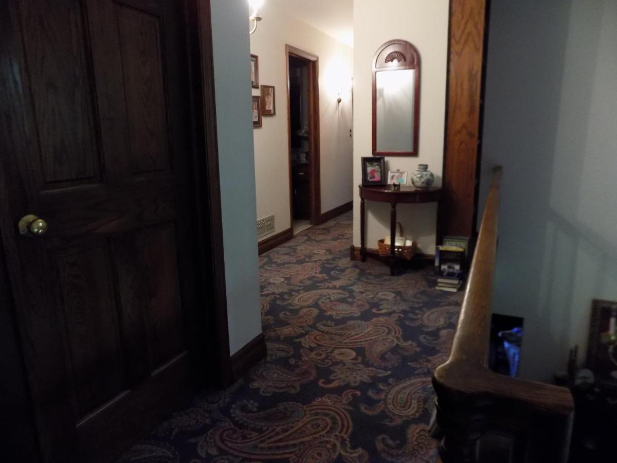 StoneWall House - Housity