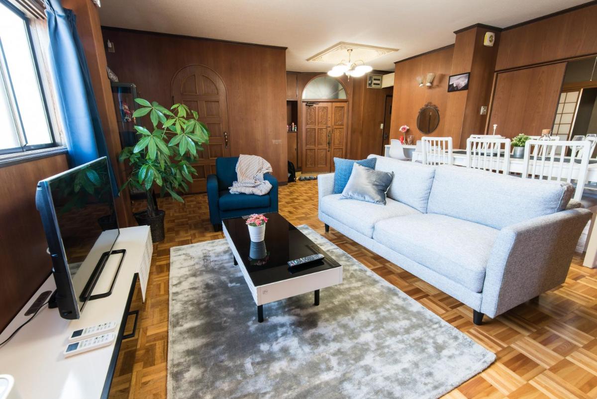 Teradaya Osaka Ryokan 150m2 寺田屋大阪旅館 your own property sweet home in Osaka - Housity