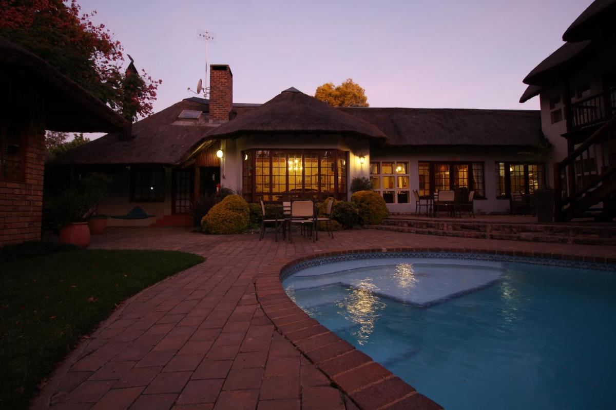Oak Park and Conference Centre - Housity