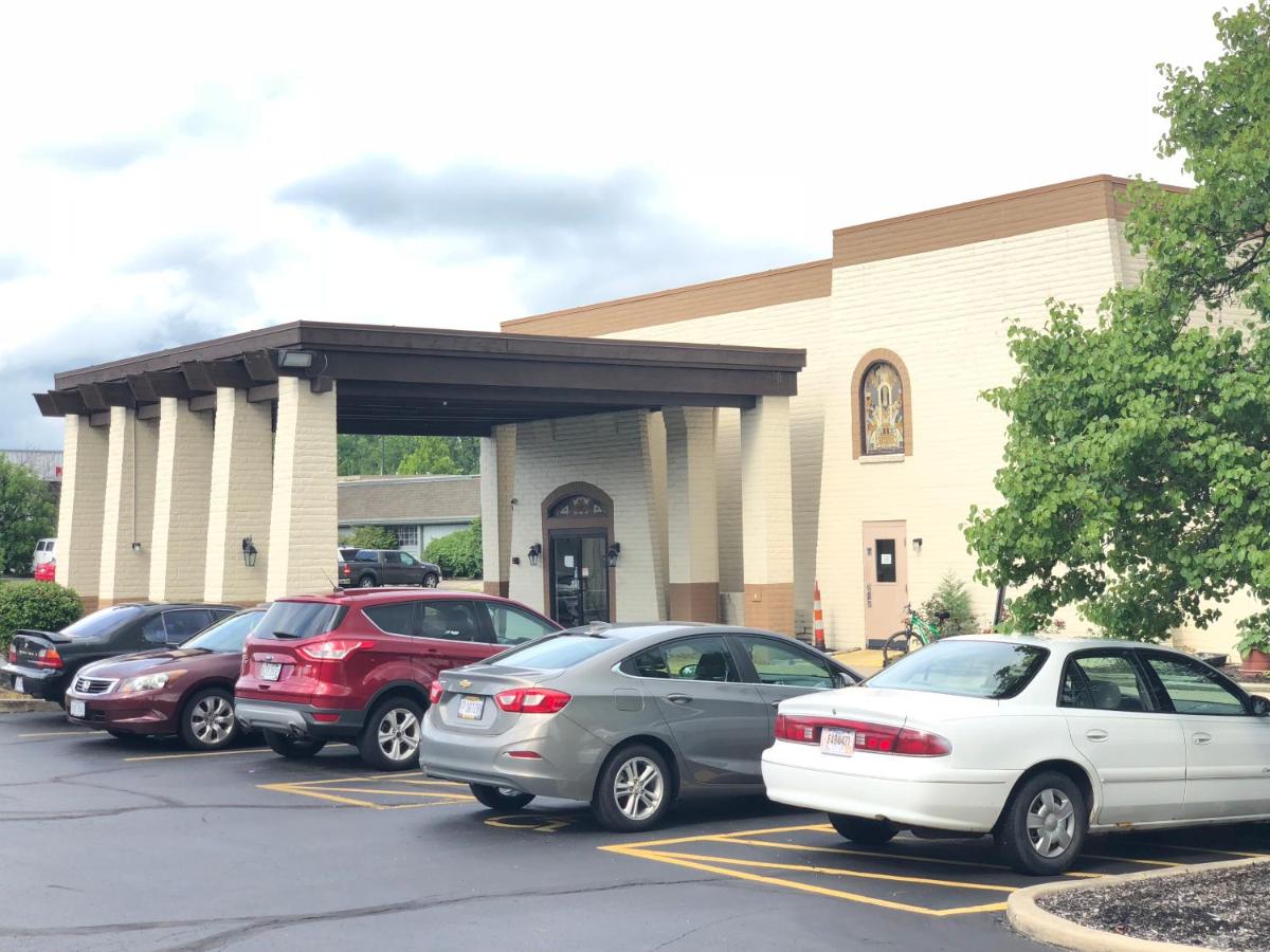 Knights Inn Dayton by Miller Lane - Housity