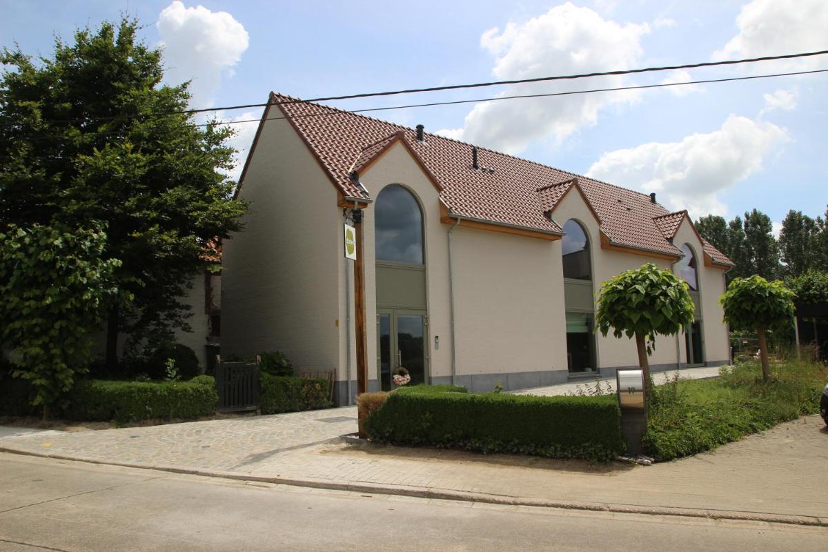 B&B Dotter 17 - Housity