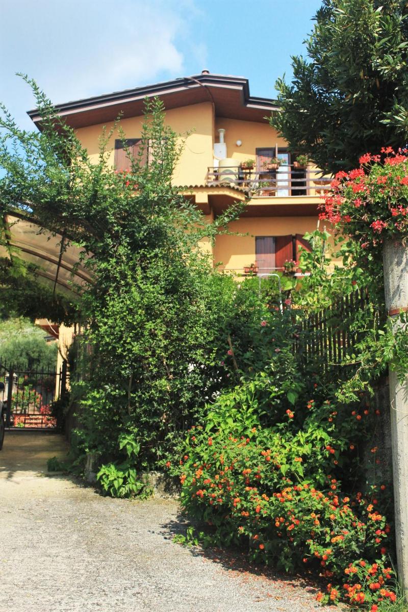 mansarda fiorita - Housity
