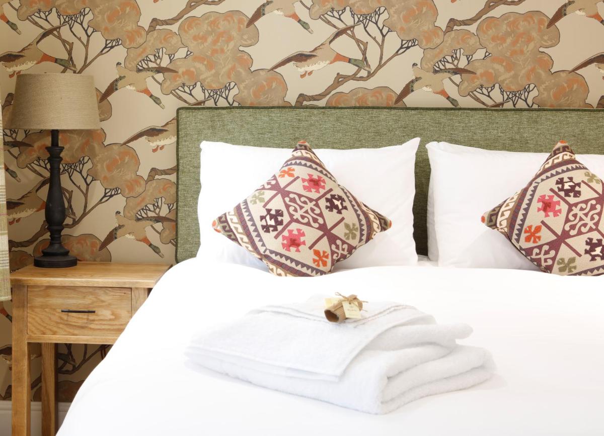 Bartons Mill Pub and Dining - Housity