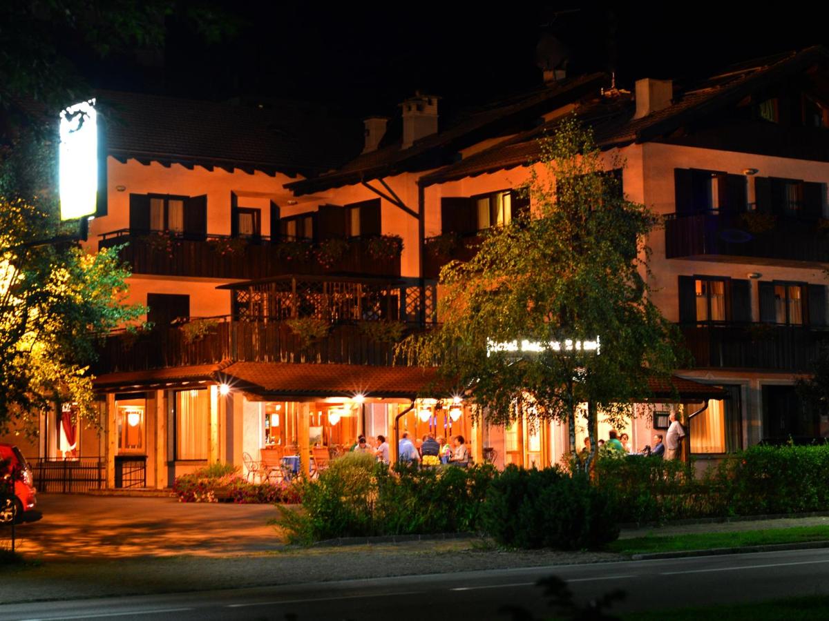 Hotel Regina Elena - Housity