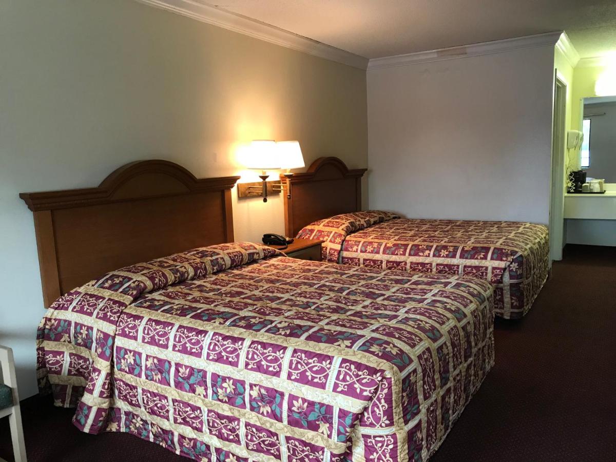 Bayfront Inn Biloxi - Housity