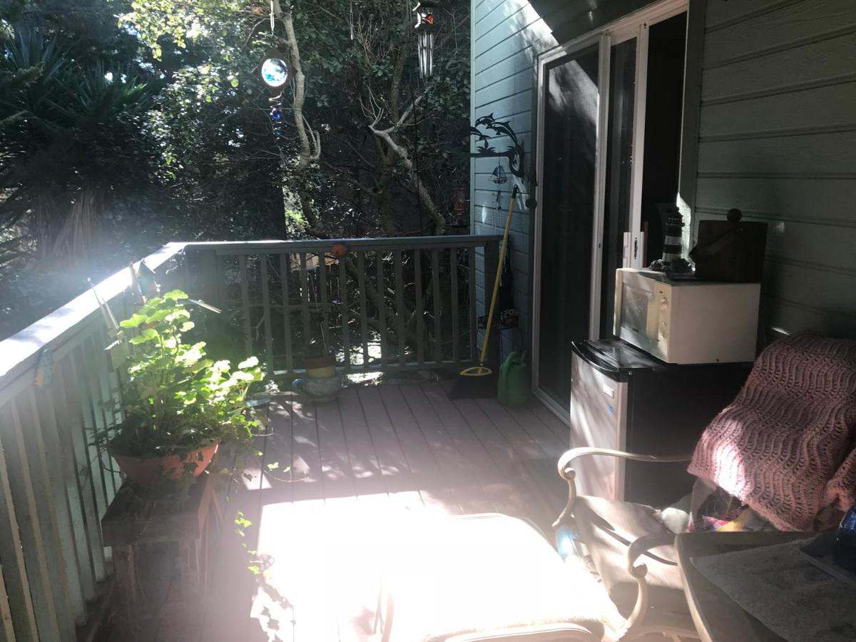 Her Castle Bed and Breakfast - Housity