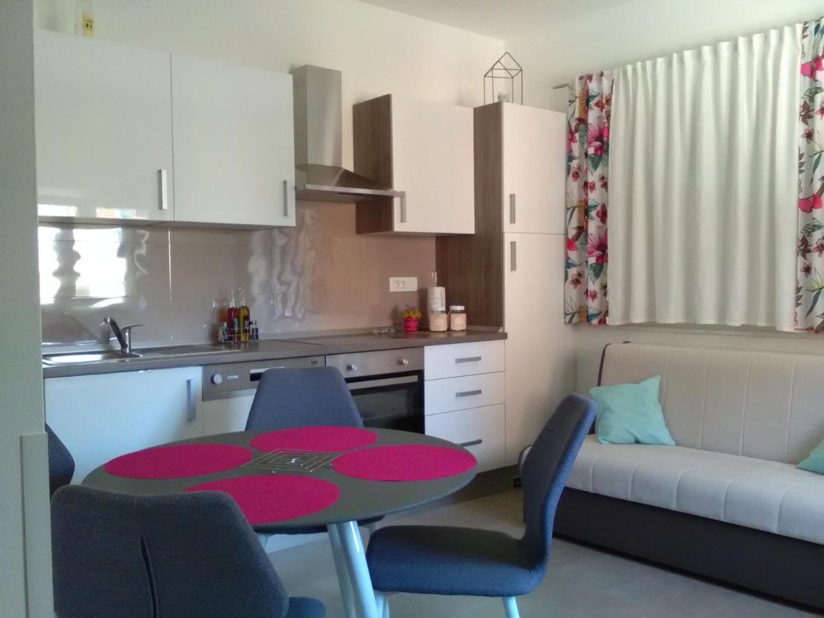 Podvršina1A Rosa - Hizvo