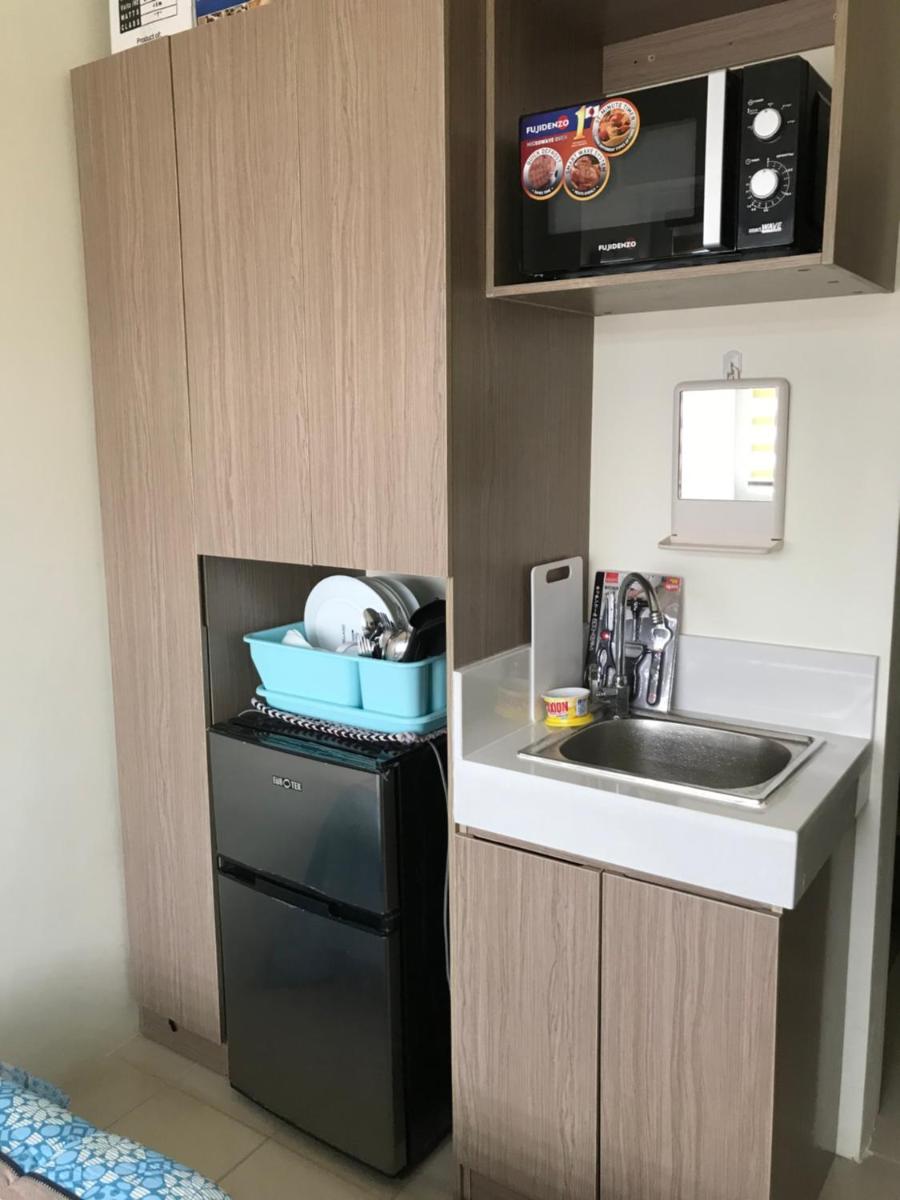 Shanilyn Residency Urban Deca Towers EDSA mandaluyong UNLIMITED INTERNET AND NETFLIX - Housity