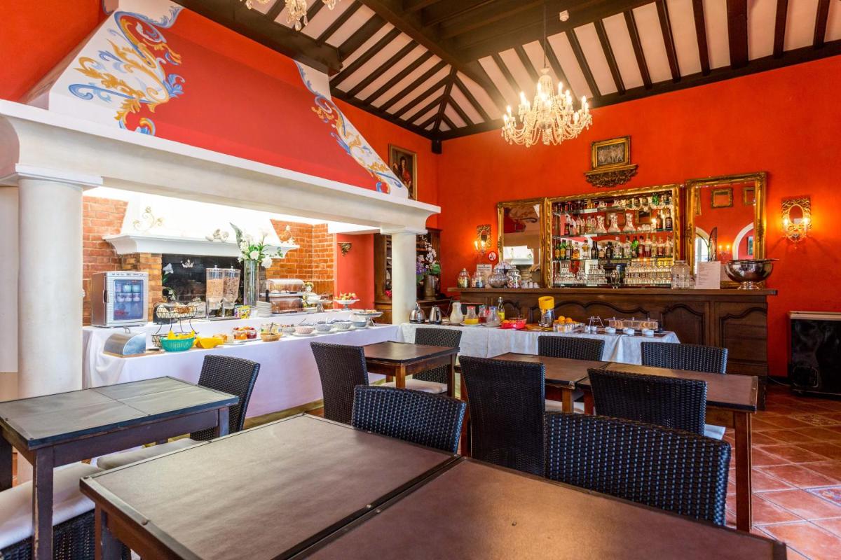 Hotel Villa Des Anges - Housity