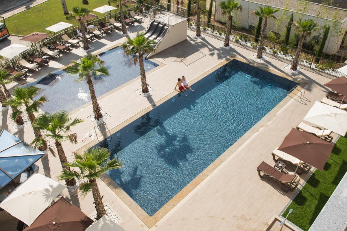 A piscina em ou perto de Vila Gale Collection Braga
