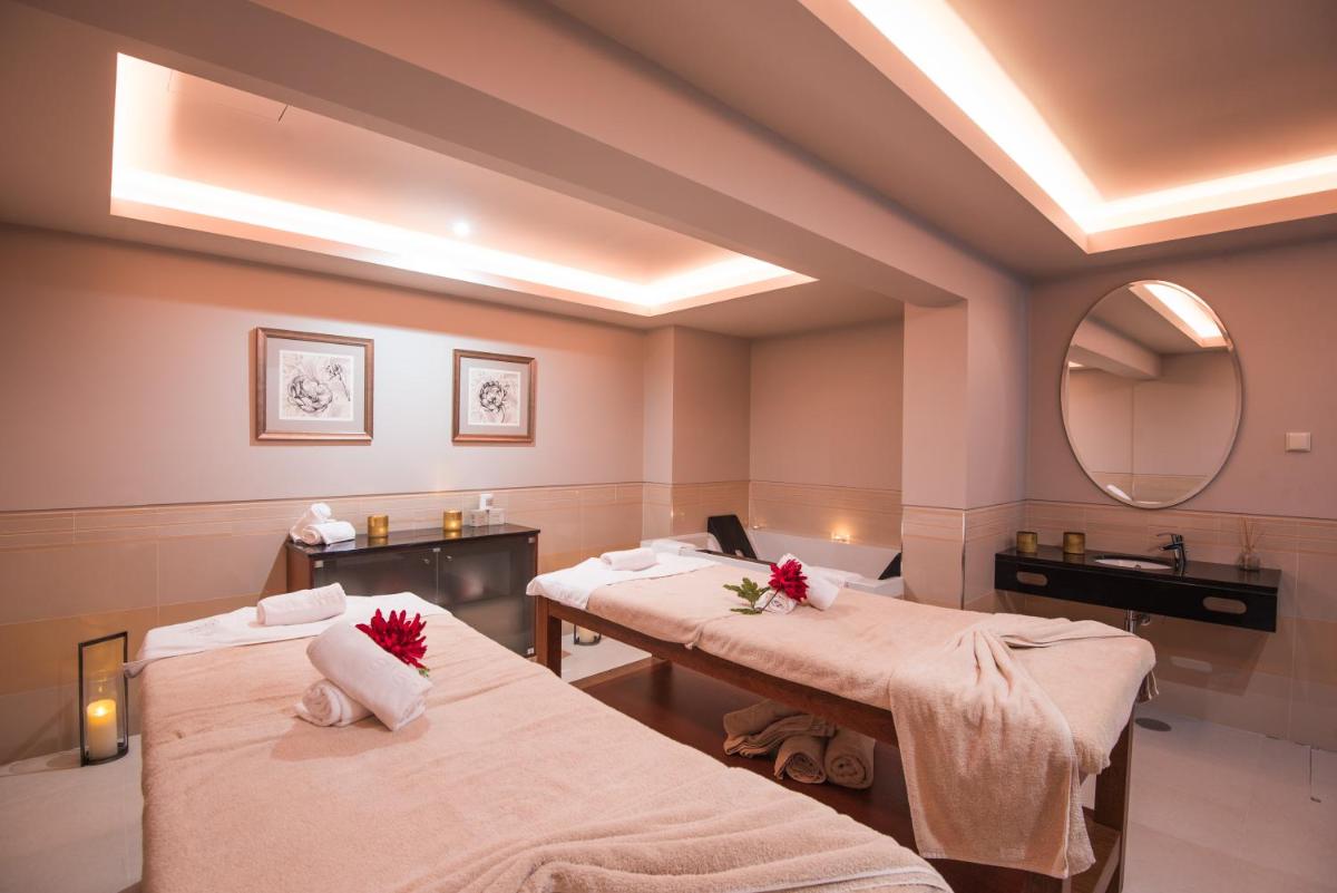 Uma cama ou camas num quarto em Vila Gale Collection Braga