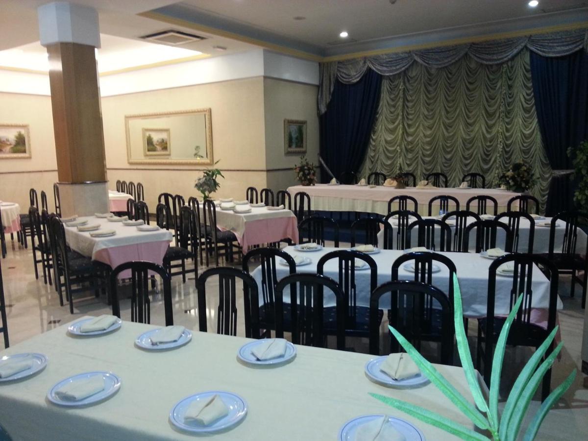 Hotel Ciudad de Fuenlabrada - Housity