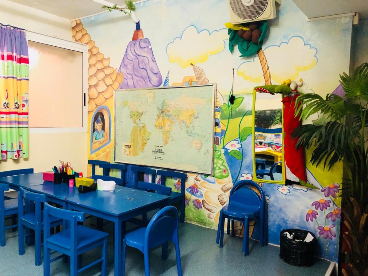 Club infantil en Regency Torviscas Apartments and Suites