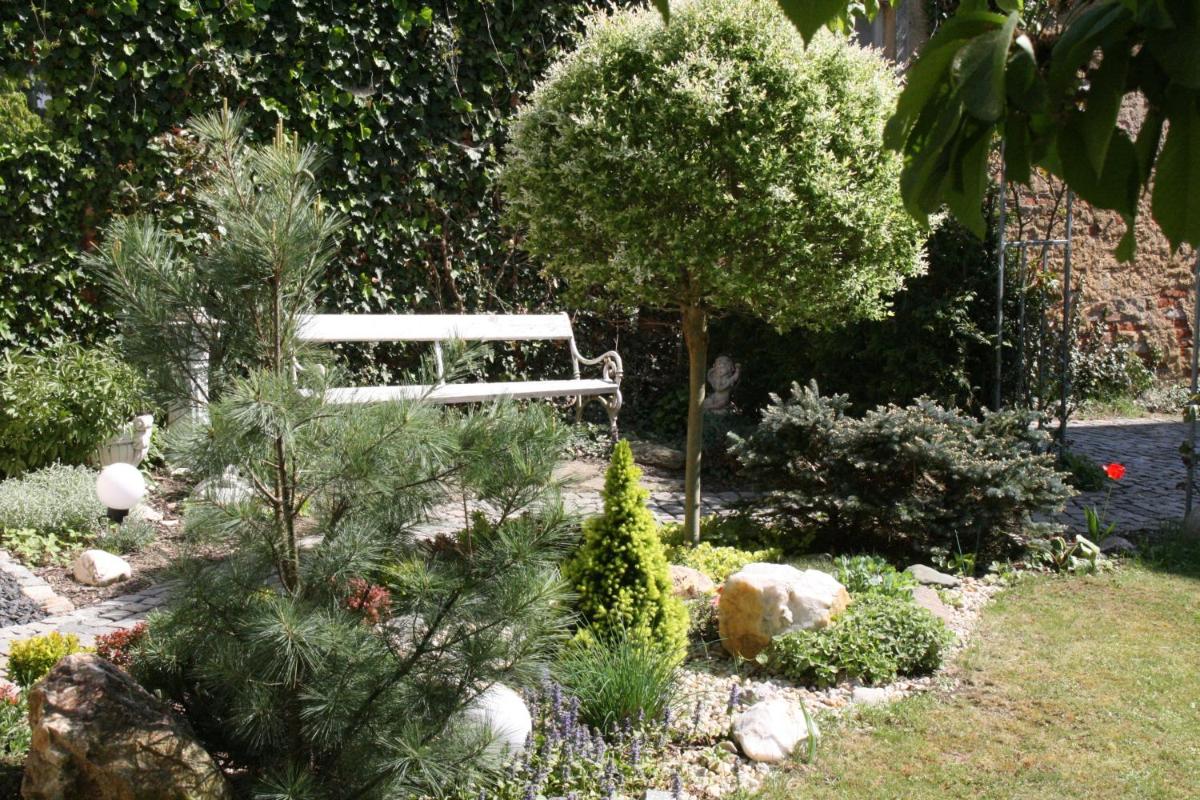 Hotel Na Vodách - Housity