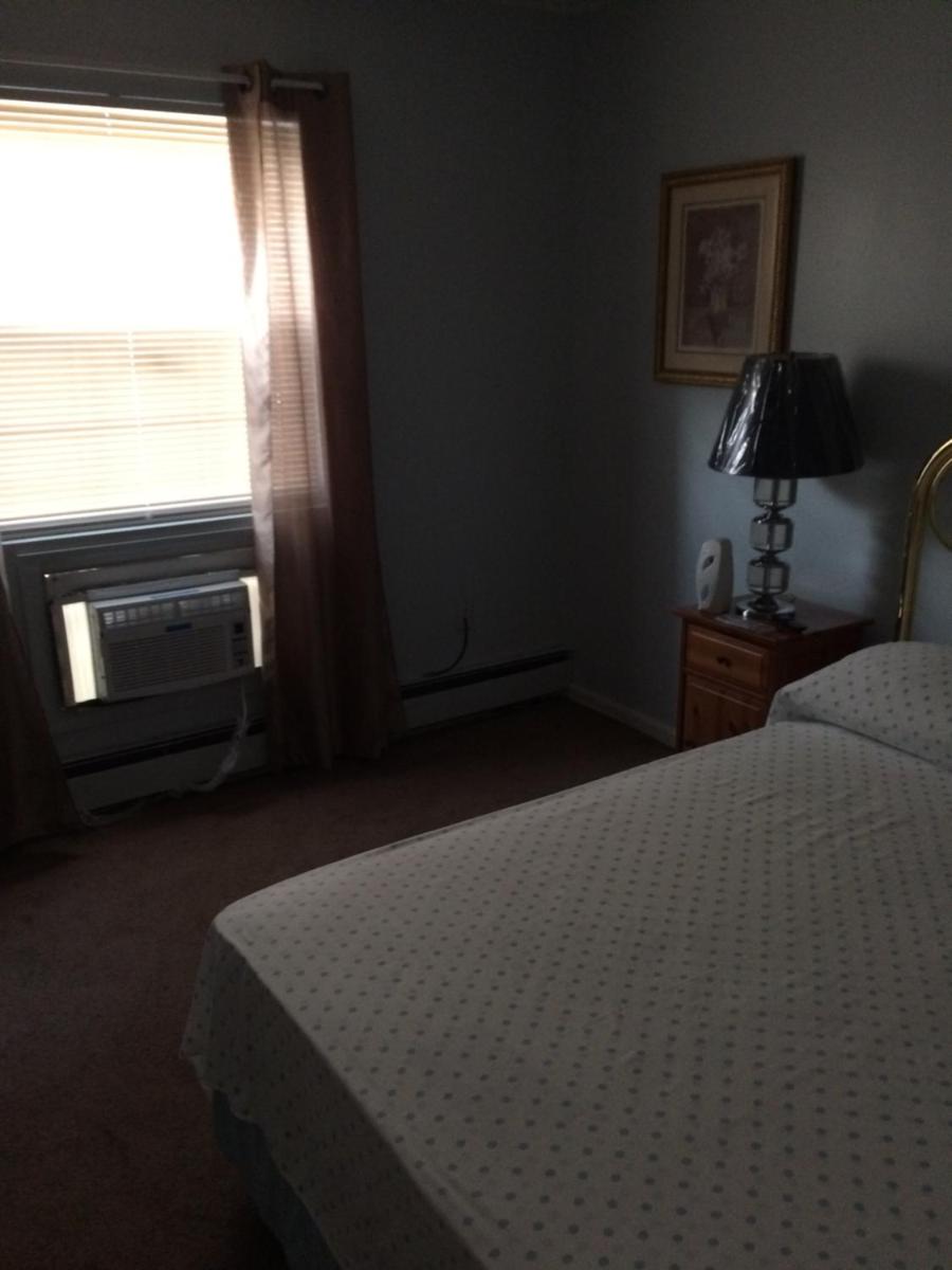 Cozy and Quiet - Housity