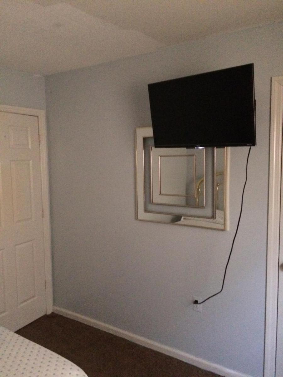 Cozy and Quiet - Housity