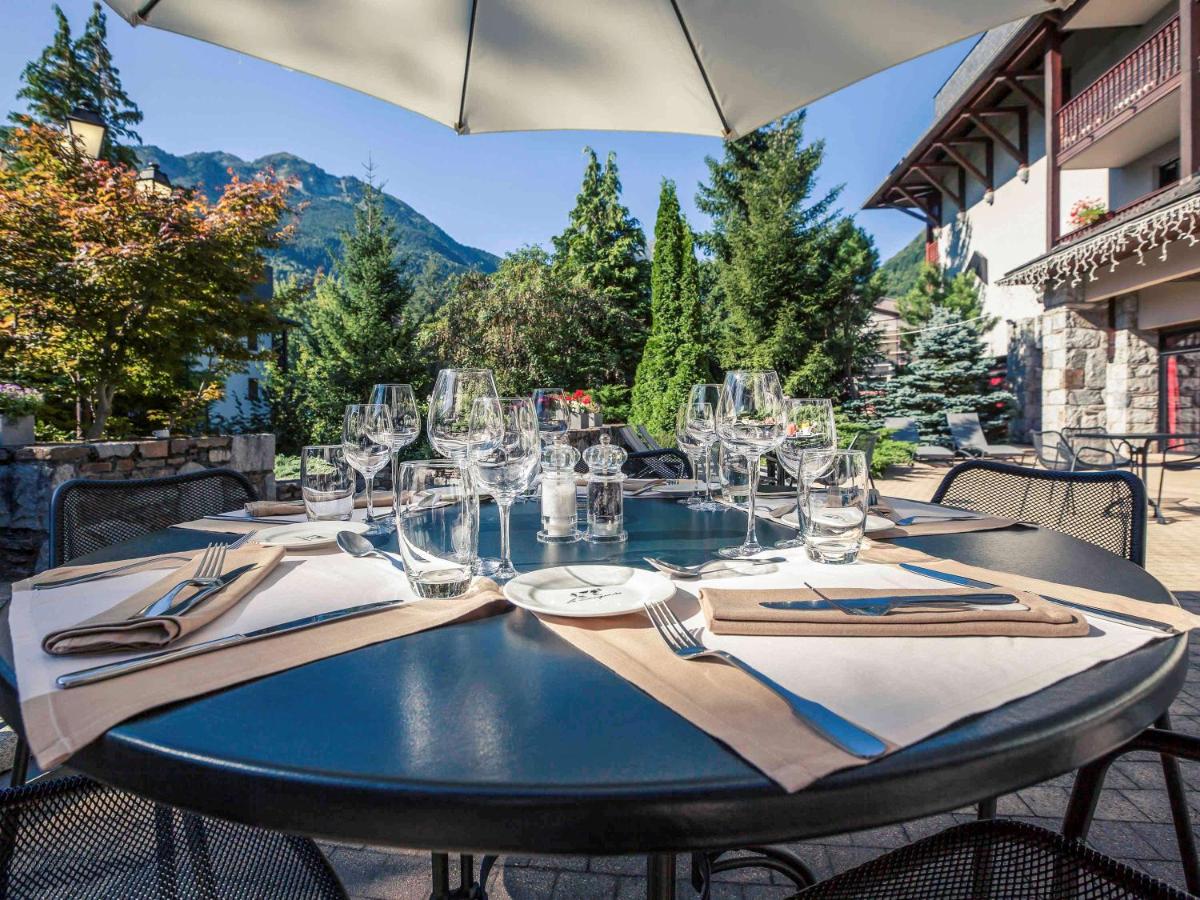Vue générale sur la montagne ou vue sur la montagne depuis l'hôtel