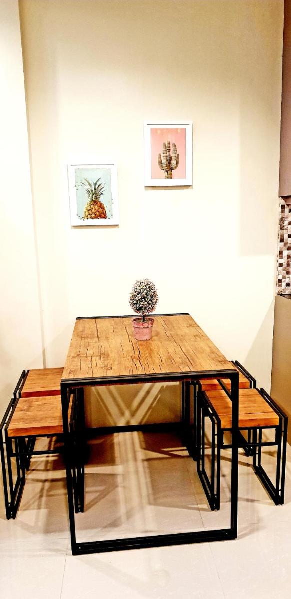Suitetrails - Mailz Haven 2BR Apartment