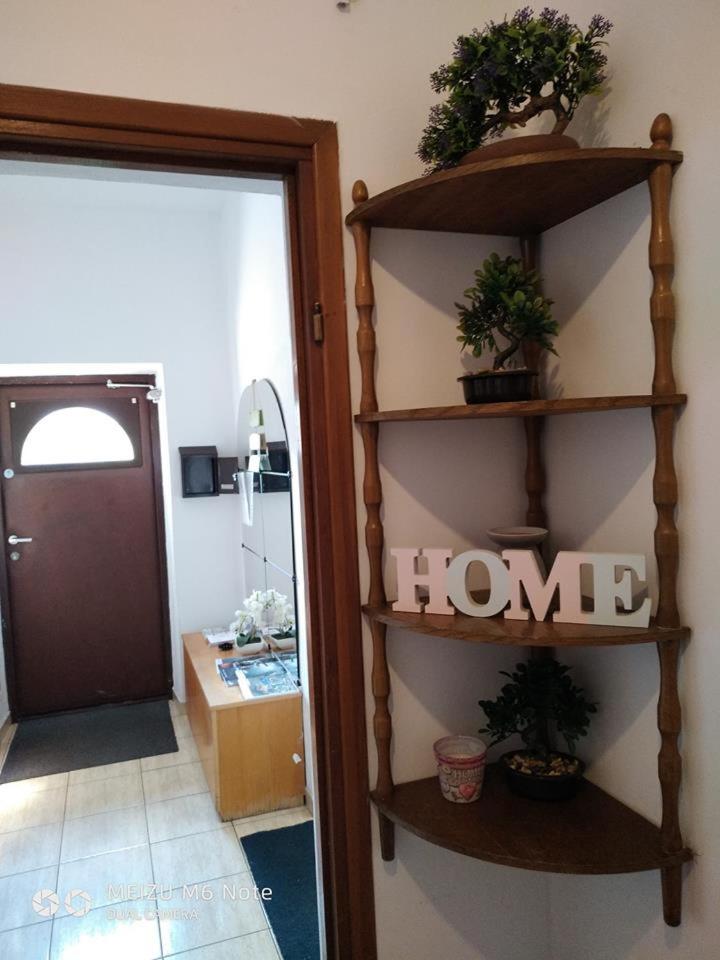 Bart House - Housity