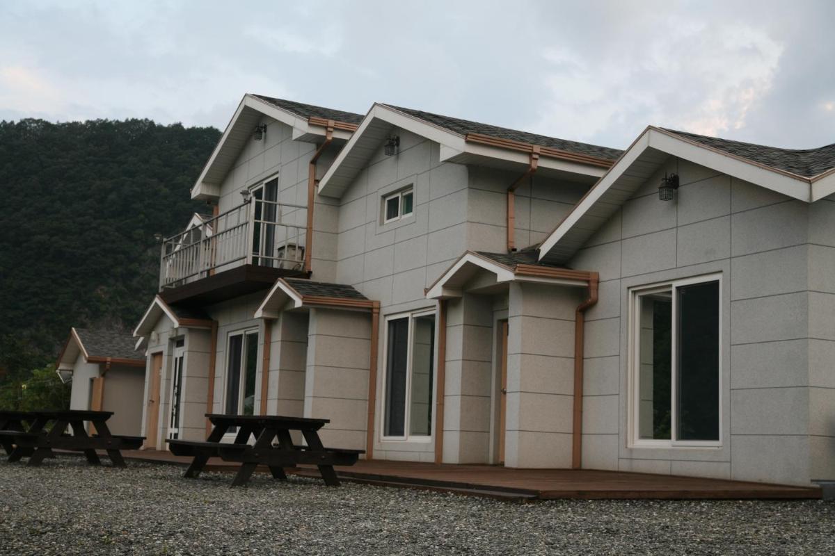 Byelgang Pension - Housity