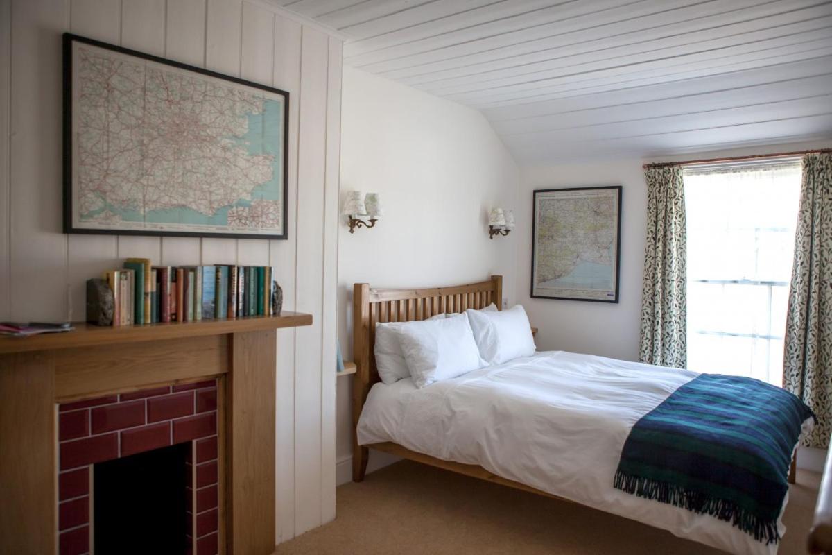 The Horse & Cart Inn - Housity