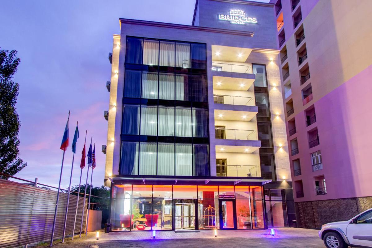 Hotel Bridges Bishkek - Housity