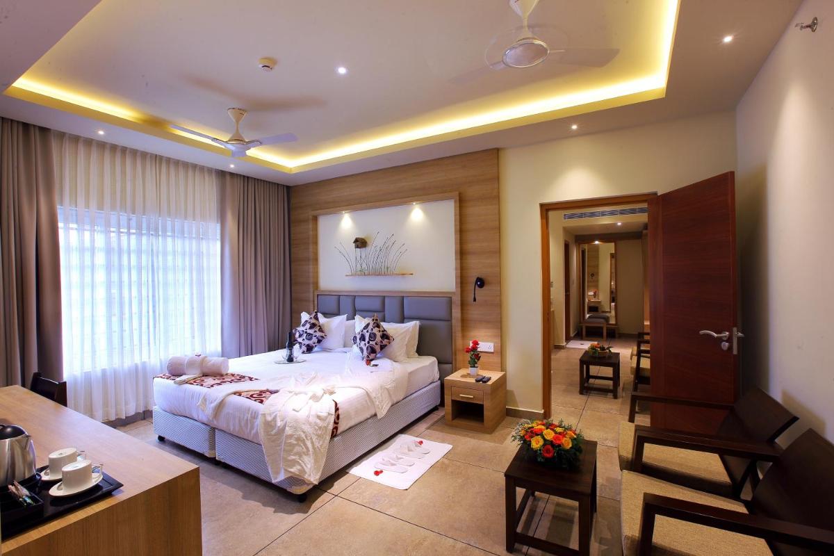 Woodnote Thekkady - Housity