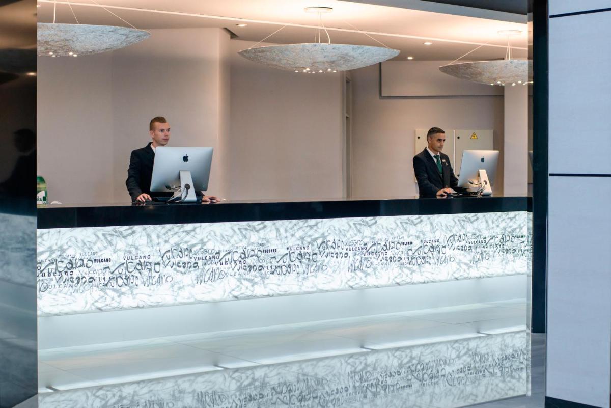 Clientes alojados en Spring Hotel Vulcano