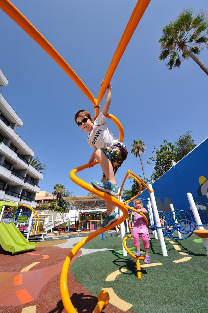 Zona de juegos infantil en Spring Hotel Bitácora