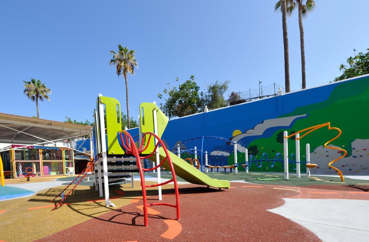 Zona de juegos infantil en Spring Hotel Bitácora