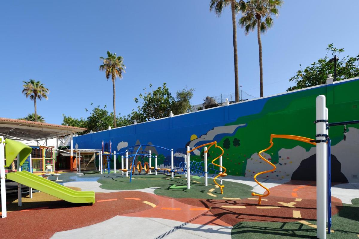 Zona de juegos infantil en Spring Hotel Bitácora