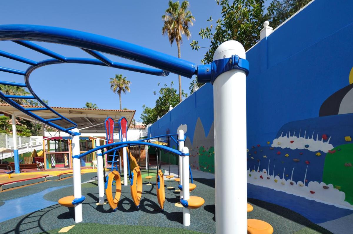 Zona de juegos infantil en Spring Hotel Bitácora
