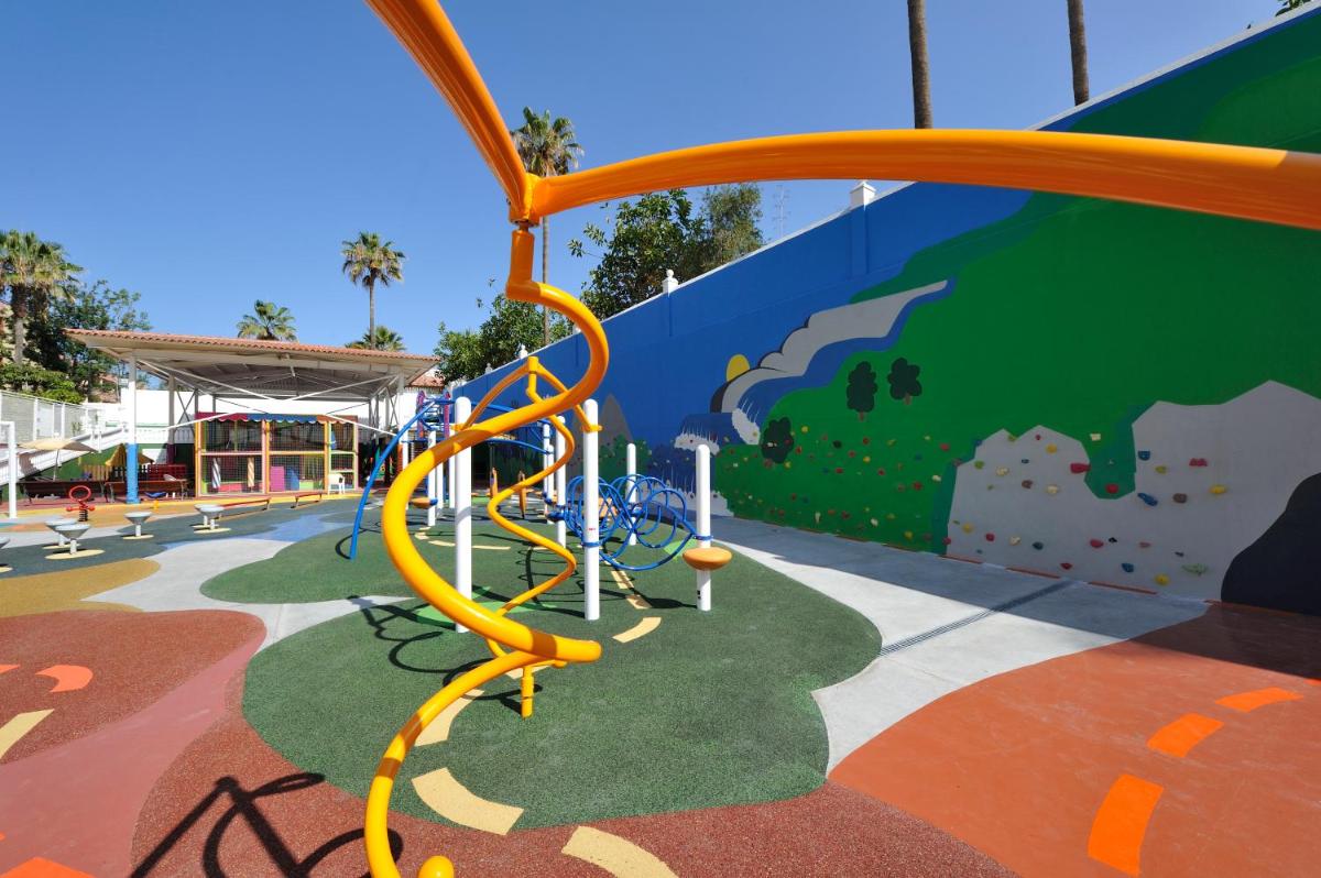 Zona de juegos infantil en Spring Hotel Bitácora