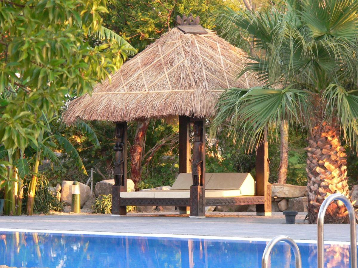 Piscina en o cerca de El Cortijo de Zahara by QHotels
