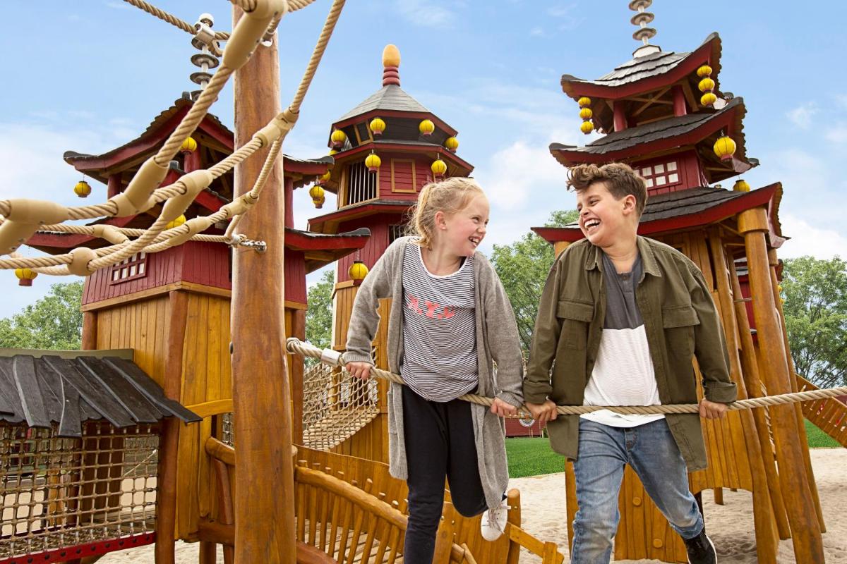 LEGOLAND NINJAGO Cabins - Housity